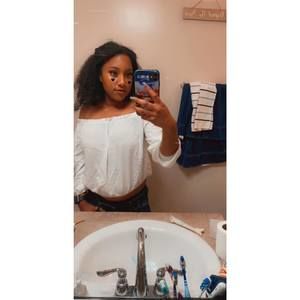 Meet your Posher, Ariel